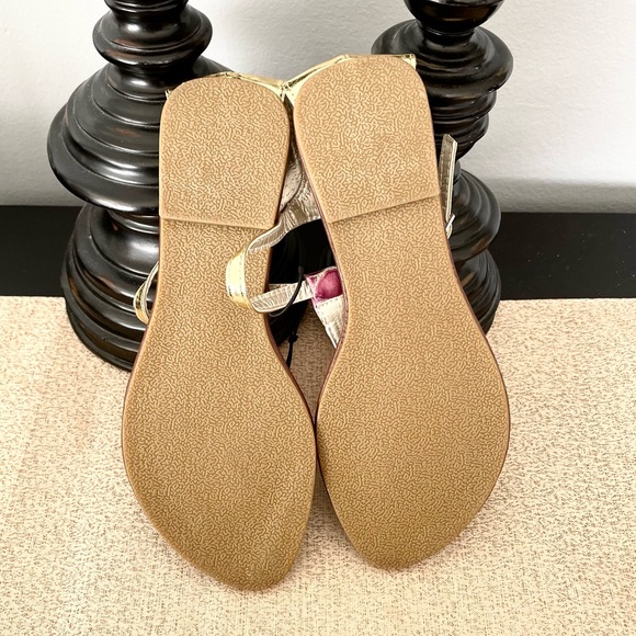 🆕Girl’s 385 Fifth Metallic Pink/Gold Ankle Strap Thong Gladiator Sandals - Picture 4 of 7